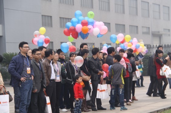 迈能高科举办首届家属开放日活动