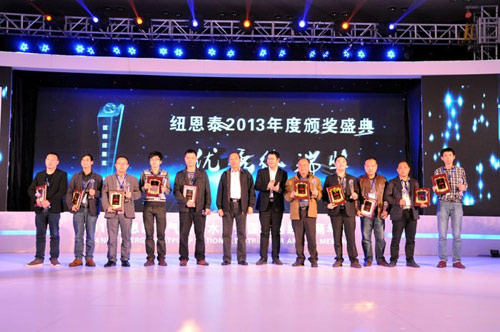 空气能行业优秀终端奖经销商 懂得消费者