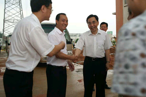 广东省省长朱小丹考察华天成空气能生产基地