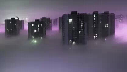 建筑“掩胸”成“大头” 社会发烧或更清醒