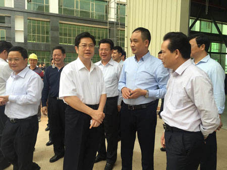 广东省领导莅临纽恩泰空气能龙川产业基地