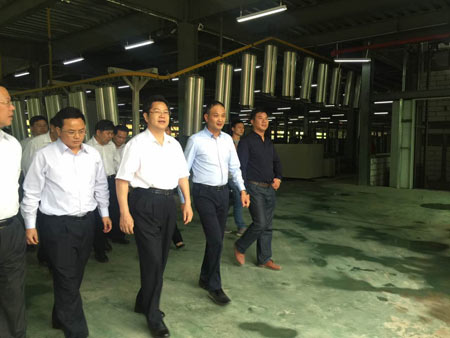 广东省领导莅临纽恩泰空气能龙川产业基地
