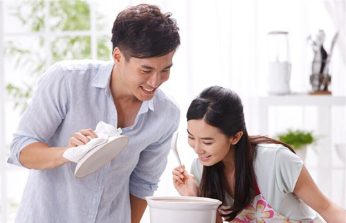 华天成空气能精睿系列:厨房之宝 宝妈的幸福