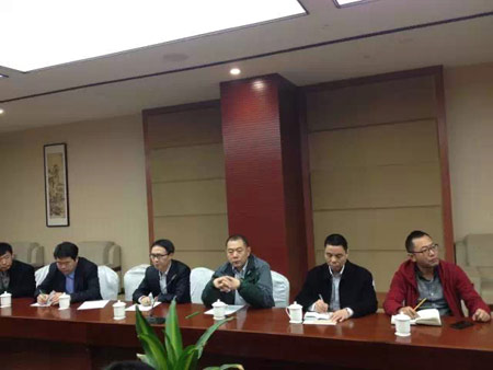 四季沐歌空气能召开北方采暖技术交流会