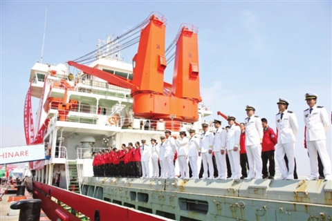 雪龙号抵沪 中国空气能南极之旅完美落幕