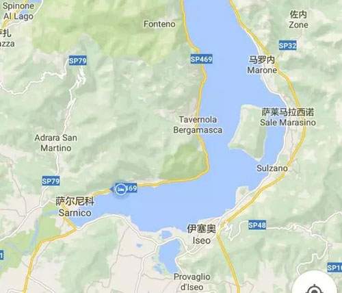 四季沐歌新人在意大利教堂举行集体婚礼