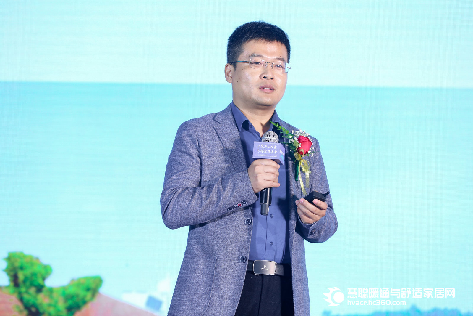 雪人股份亮相中国暖通产业大会，分享天然工质热泵产品及工商业应用