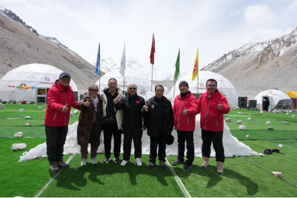 太阳雨空气能三度登顶珠峰，以科技与责任守护世界之巅